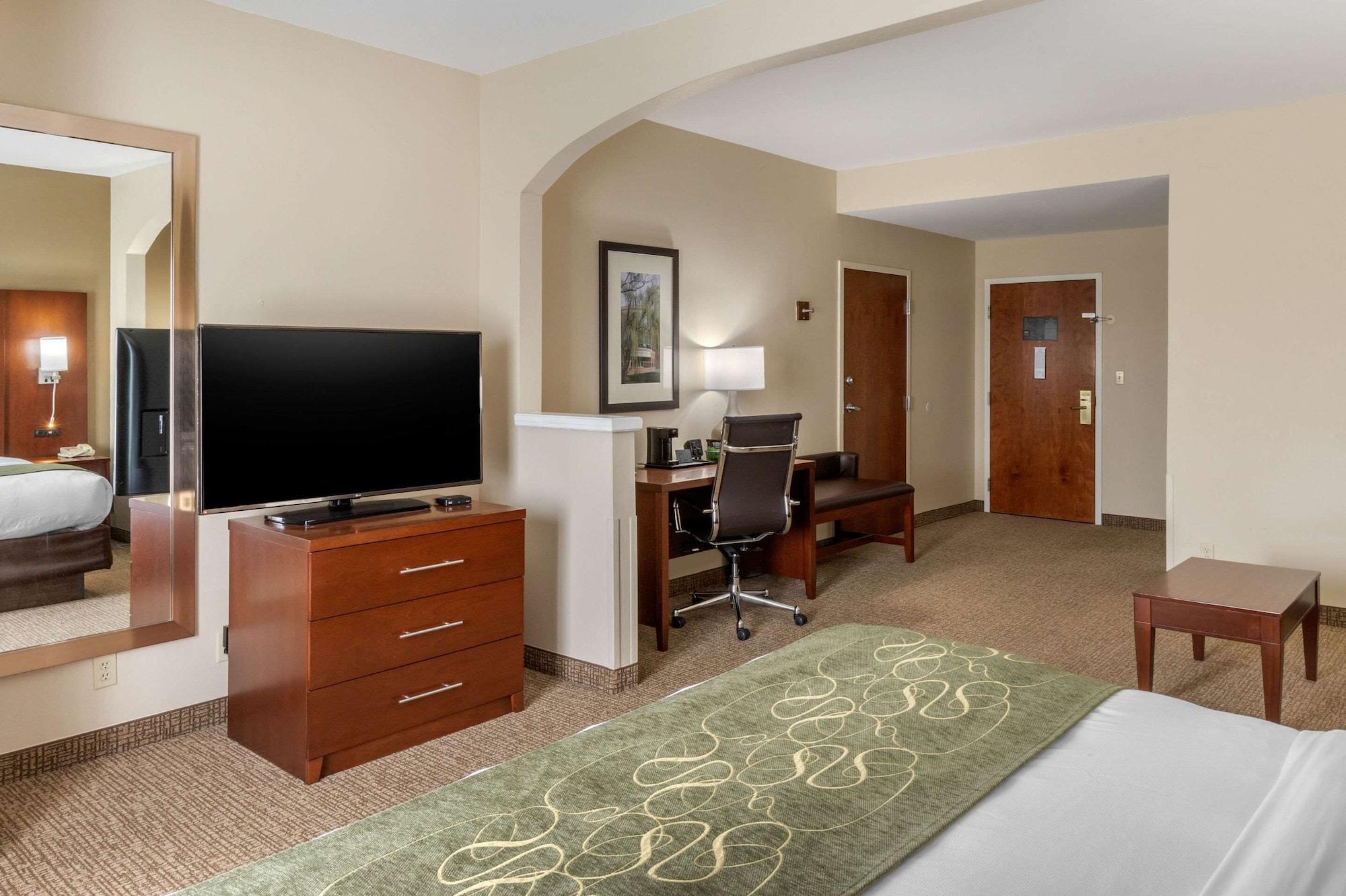 Comfort Suites Johnson City Near University Exteriör bild