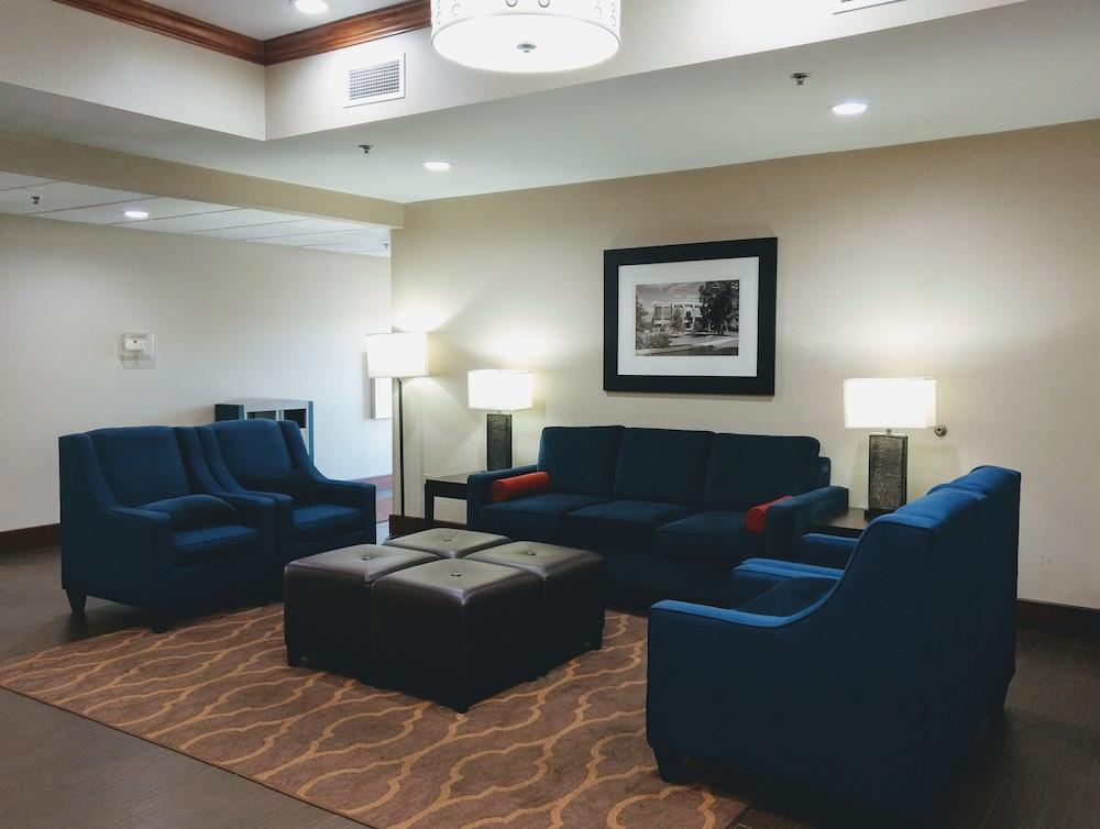 Comfort Suites Johnson City Near University Exteriör bild